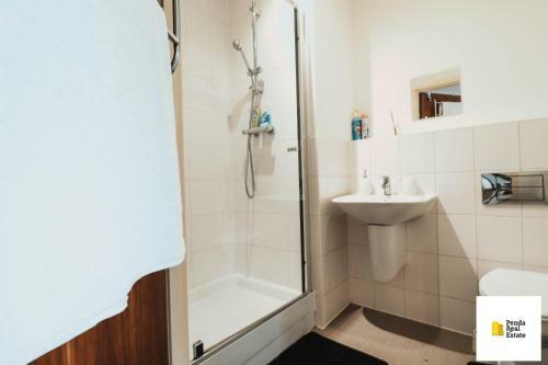 Barking,dagenham Leisure And Contractors