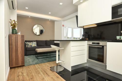 Apartamento Bonniz Hideaway - Modern Cozy With Free Parking