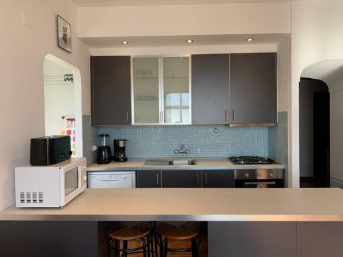 Incredible View, Quiet Apartment In Cascais