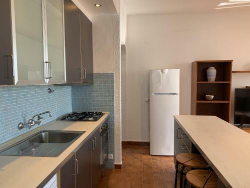 Incredible View, Quiet Apartment In Cascais