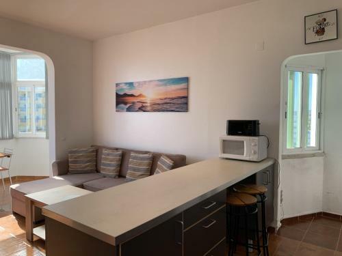Incredible View, Quiet Apartment In Cascais