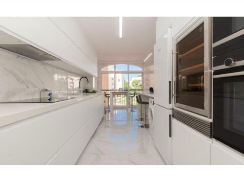 Apartamento Houze_lovely Flat With Swimming Pool!