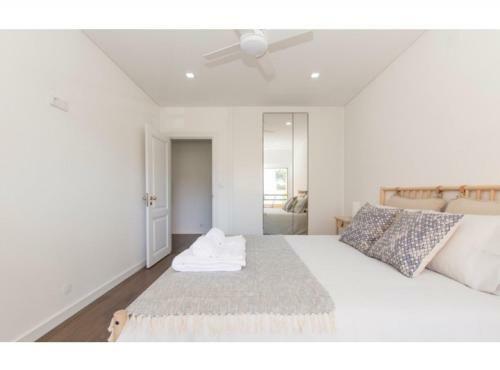 Apartamento Houze_lovely Flat With Swimming Pool!