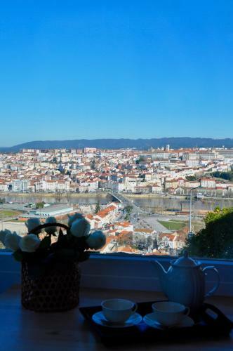 Hostal Confluentia - Believe It Or Not Apartments