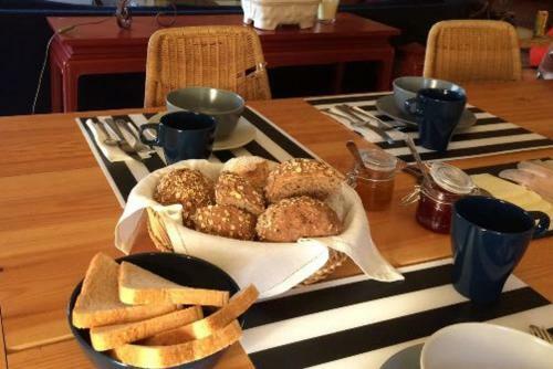 Bed & Breakfast Lisbon Surf Villa