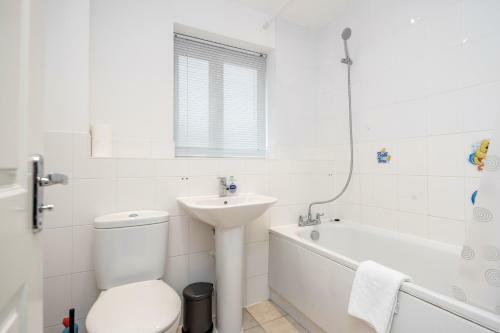 Apartamento Stunning 3br House In Basildon