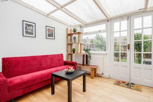 Villa Luxurious 4 Bedroom House? Gobions ? Prime Location ? Basildon ?