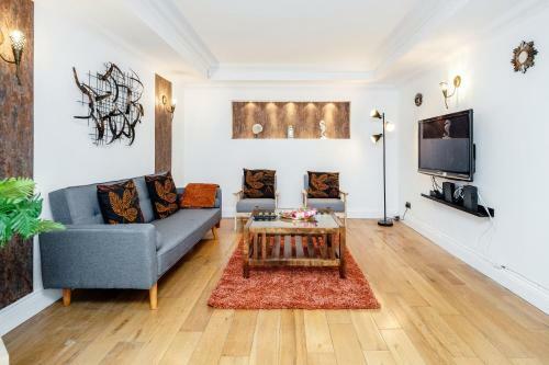 Villa Luxurious 4 Bedroom House? Gobions ? Prime Location ? Basildon ?