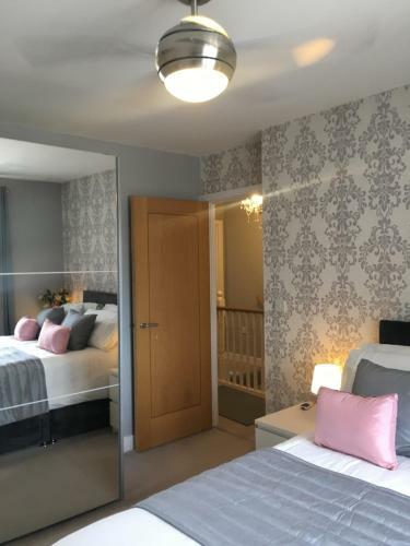 Apartamento Villa Belle Three Bedroom Basildon