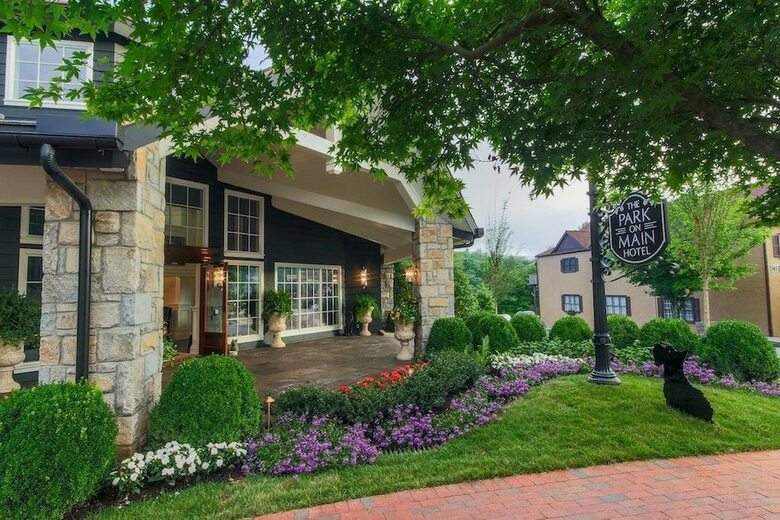 The Park On Main Hotel