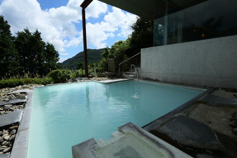 Hakone Yunohana Onsen Hotel