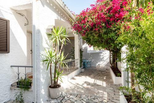 Hostal 3 Bedroom Nook Beach House