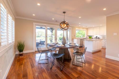 Villa @ Marbella Lane Executive Waterfront Property