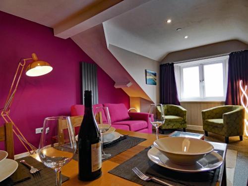 Bryn Melyn Apartments