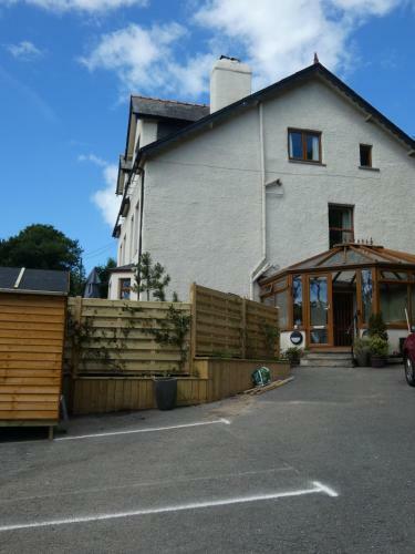 Bryn Melyn Apartments
