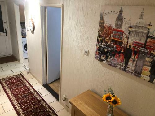 Comfy Three-bedroom Home In Basingstoke