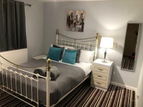 Comfy Three-bedroom Home In Basingstoke