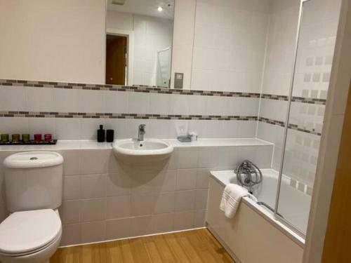 Apartamento 2 Bed 2 Baths In A Central Location ?????