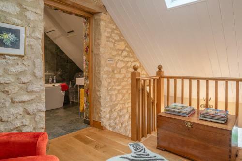 Little Coach House