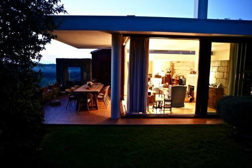 Liiiving In Moledo - Countryside Pool Villa