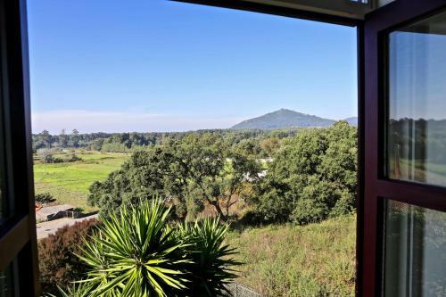 Liiiving In Moledo - Countryside Pool Villa
