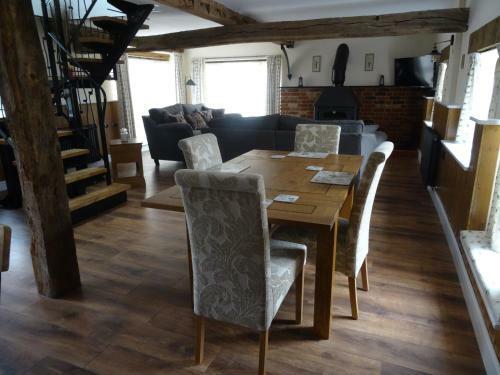 Lowlands Cottage