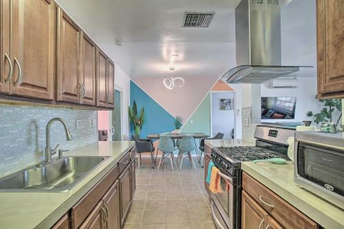 Stunning Palm Springs Home With Private Yard!