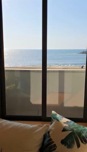 The Shore@greencoast - Waterfront Beach House Espinho