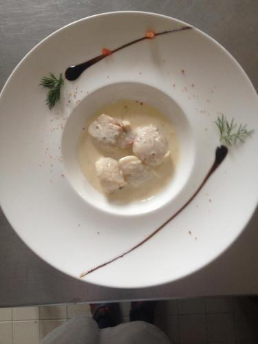 Hotel Logis Le Port Saint Aubin
