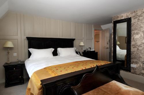 Hostal The Bull And Swan