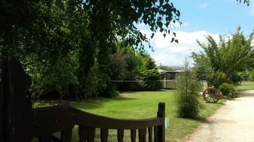 Kowhai Cottage