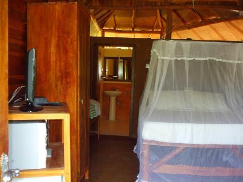 Bed & Breakfast Kirinda Beach Resort