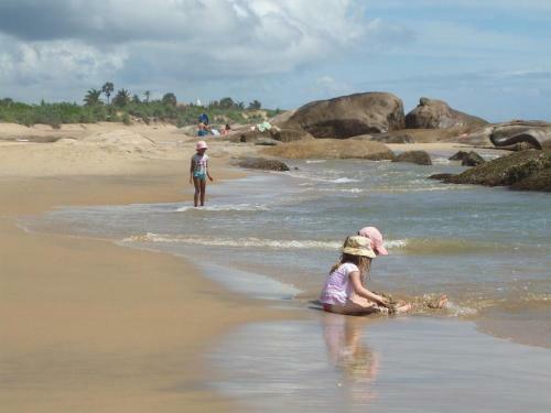 Bed & Breakfast Kirinda Beach Resort