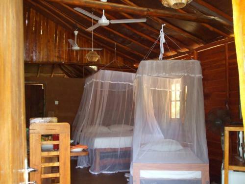 Bed & Breakfast Kirinda Beach Resort
