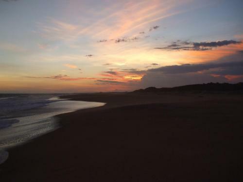 Bed & Breakfast Kirinda Beach Resort