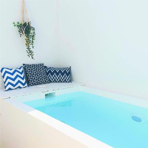 The Shore @ Atlantic Beach - Waterfront Beach House, Tiny Pool, Terrasse