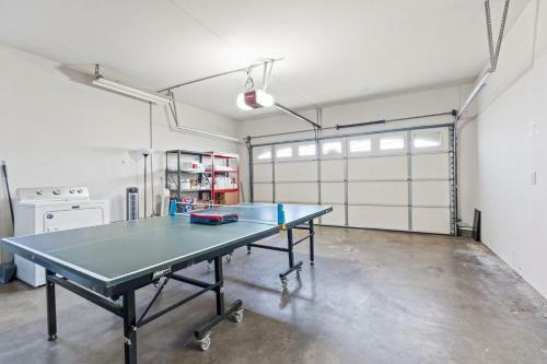 @ Marbella Lane - 3br Suburban Escape