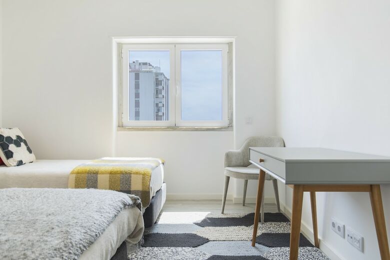 Luxurious Seaview Apartment In Estoril