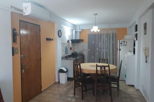 Apartamento Sancar Departamento Edificio Jard�n -carlos Paz