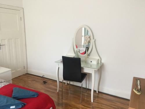 Hostal Bexleyheath Station House