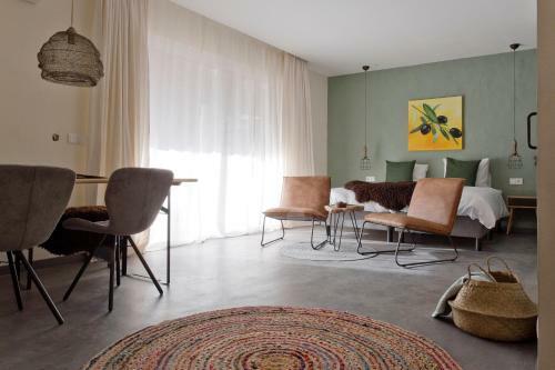 Trendy And Luxe Bed & Breakfast