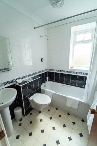 Littlebury Hotel