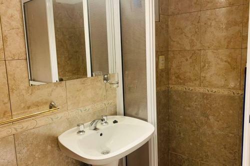 Apartamento Departamento Centrico Con Cochera