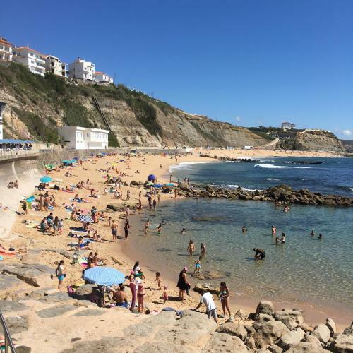 Ericeira Lovers Apartment Center