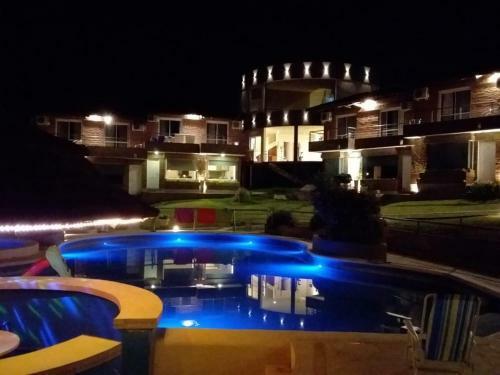 Hotel Ernestina Village
