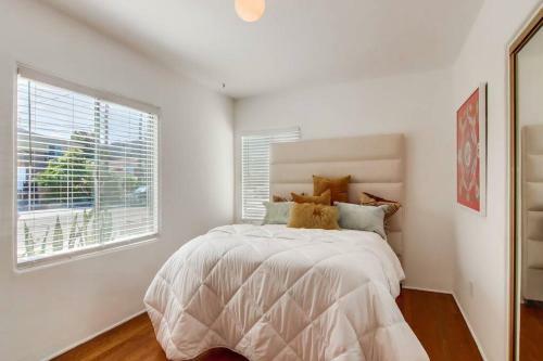 Modern Stylish Home In Fishermans Village