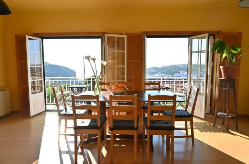Bed & Breakfast Surf Lodge - Villa Dos Irm�os