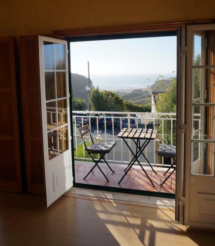 Bed & Breakfast Surf Lodge - Villa Dos Irm�os