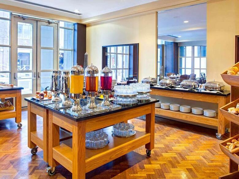 Hotel Novotel Toronto Center