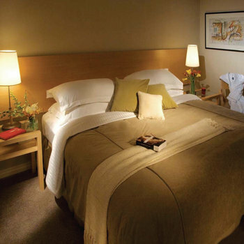 Metropolitan Hotel Toronto